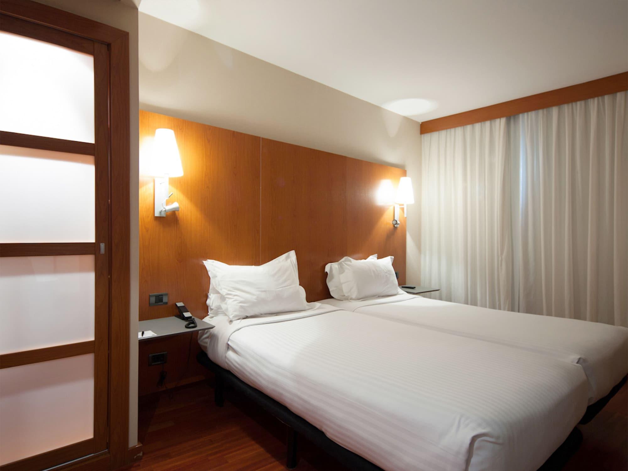 Hotel Ciutat Martorell Exterior foto