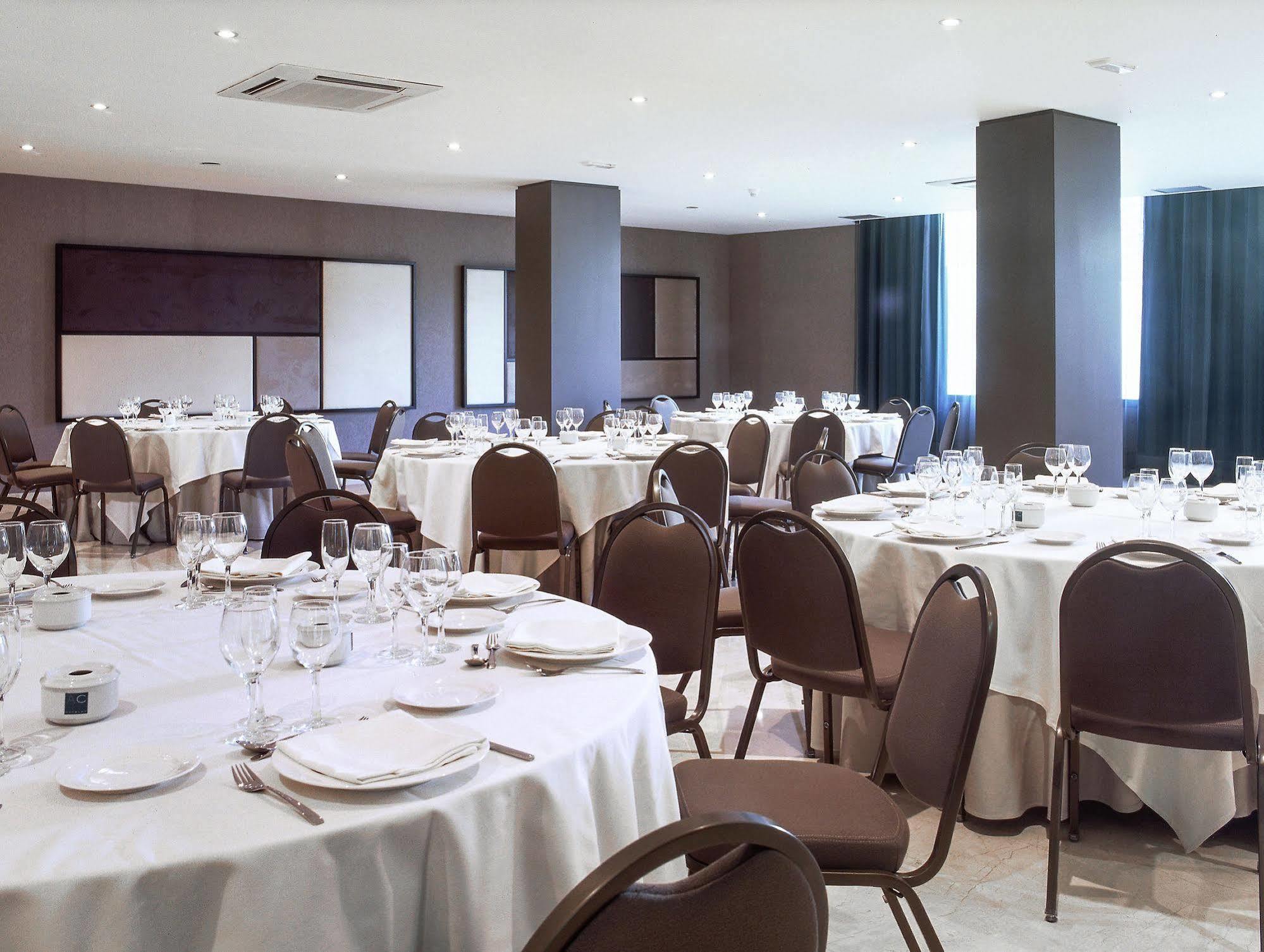 Hotel Ciutat Martorell Restaurant foto